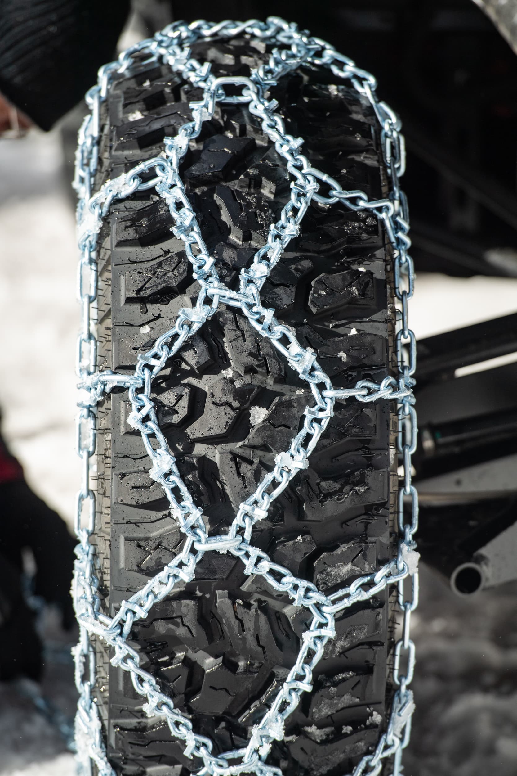 V-BAR SNOW CHAINS & SHACKLE REPLACEMENT
