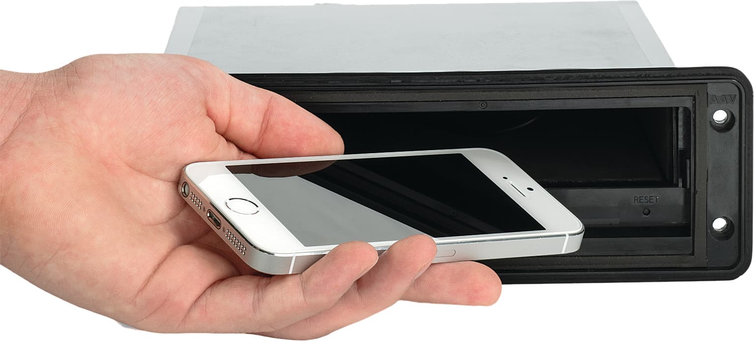 Harley Bluetooth Radio - Image 4