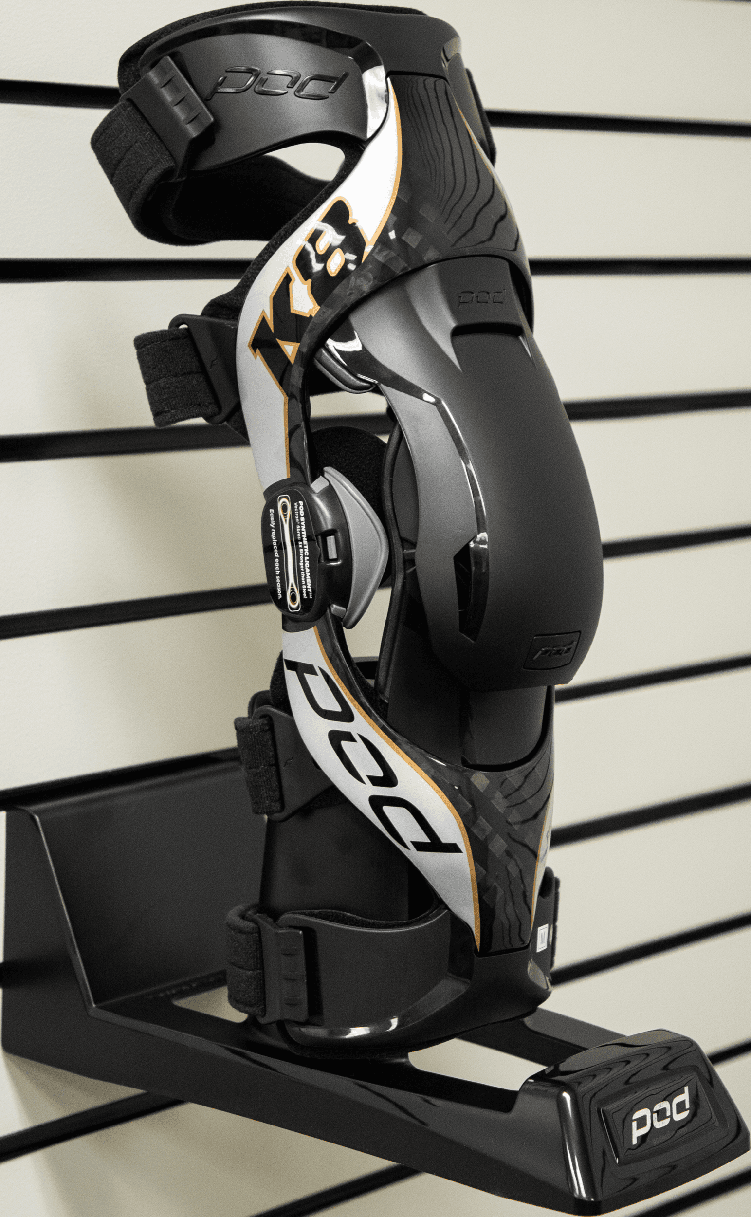 KX Single Brace Display