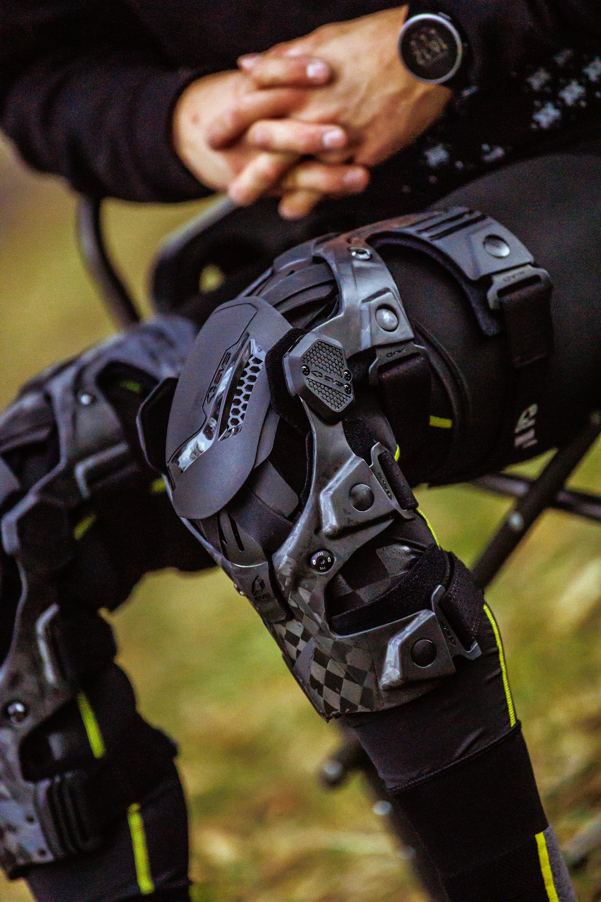 Web Eclipse Knee Brace - Image 7