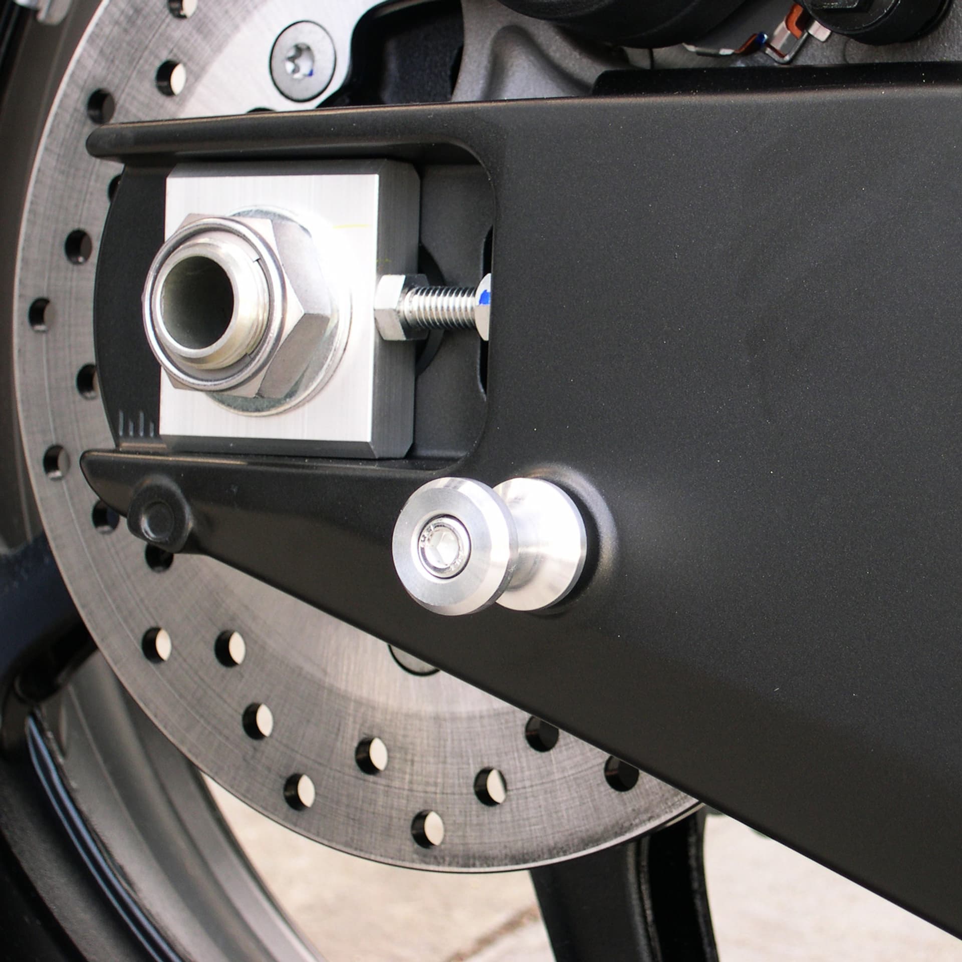 Swingarm Spools - Image 5